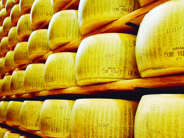 Muere Italiano aplastado por toneladas de queso
