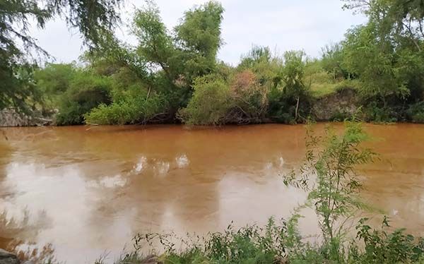 Preocupa a vecinos agua contaminada