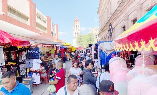 Festejan en Zona Centro verbena de Santo Cristo