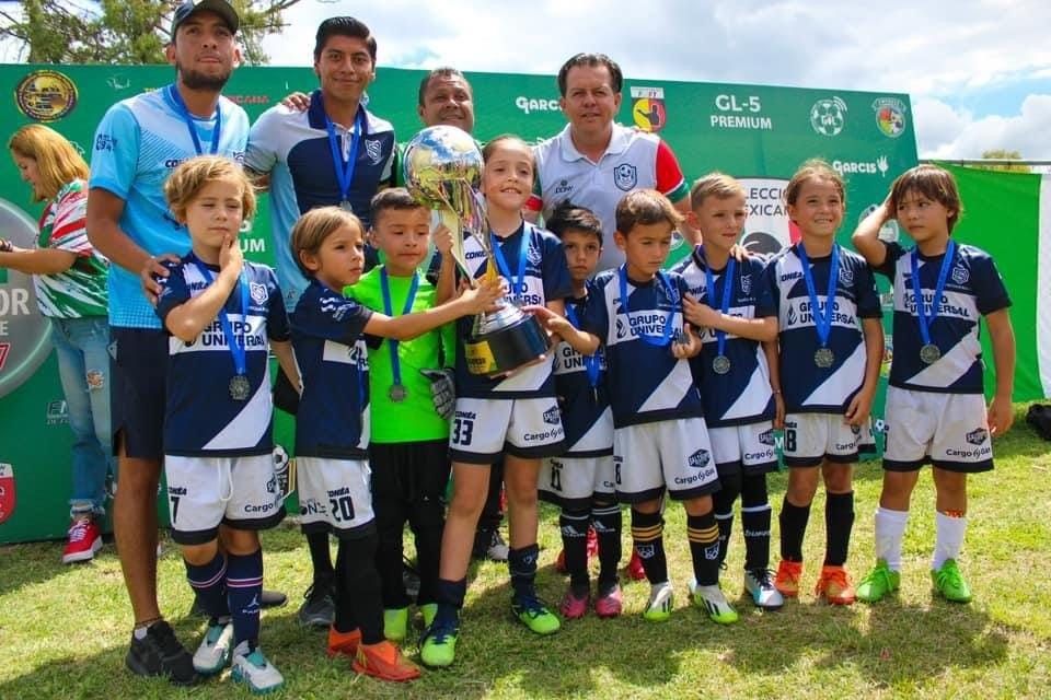 SALTILLO CAMPEÓN DEL TORNEO DE FUTBOL 7