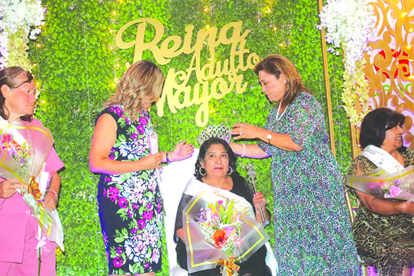 Coronarán en Sabinas a Reina del Adulto Mayor