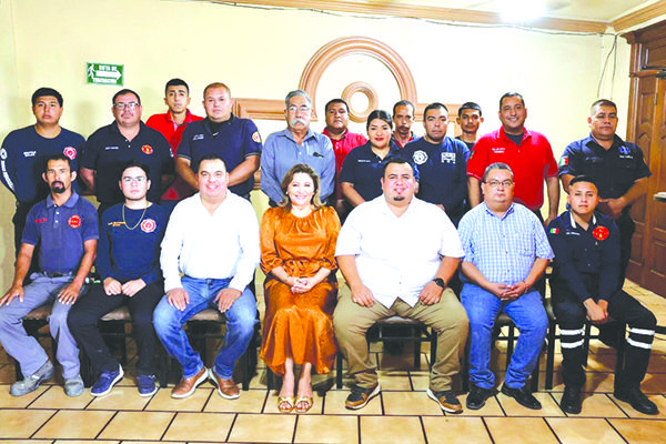 Reconocen e incentivan a Bomberos en Sabinas