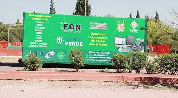 Colocan contenedor de desechos electrónicos