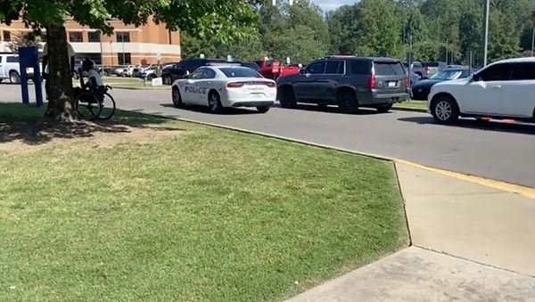 Deja cuatro herdiso tiroteo en hospital en Mississippi
