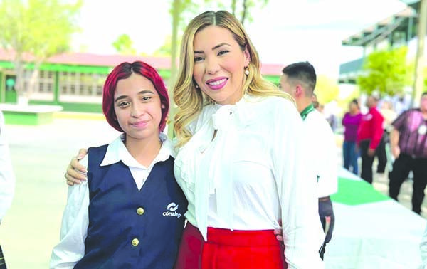 Reitera Tania compromiso con la educación