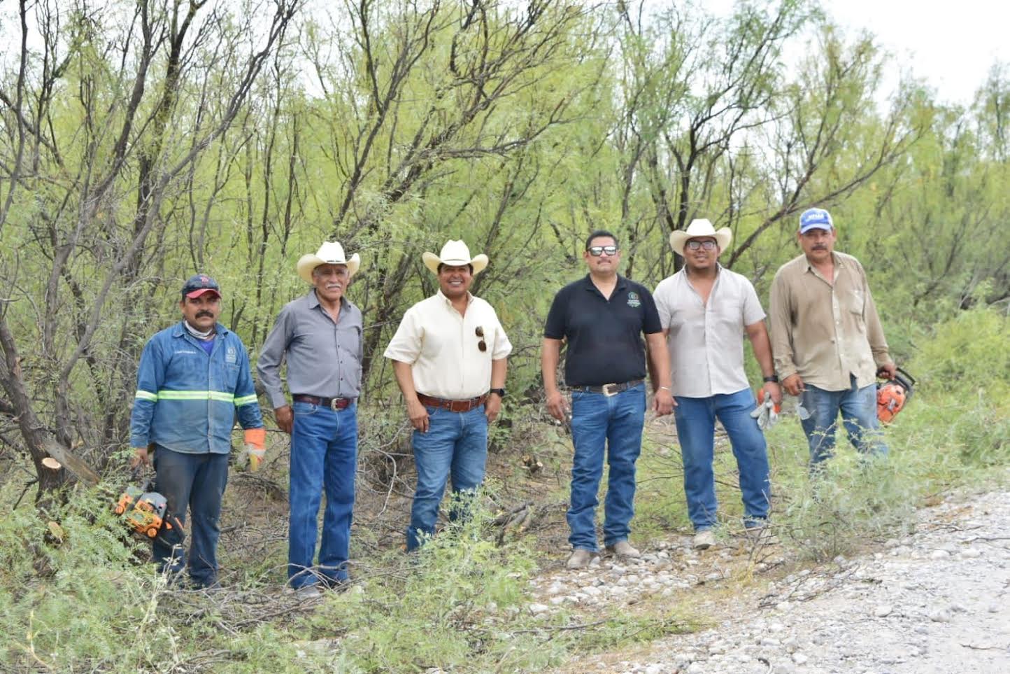 Limpian tramos de ejidos cieneguenses