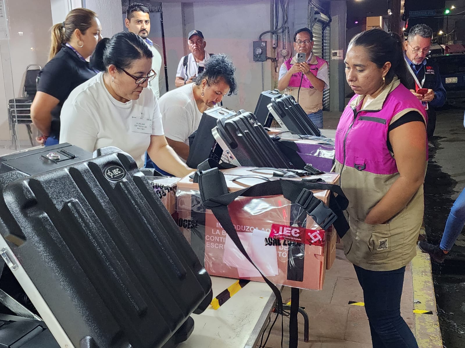 Va IEC por jóvenes para comicios 2024