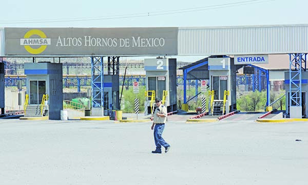 Desalojan a vigilantes y médicos de AHMSA