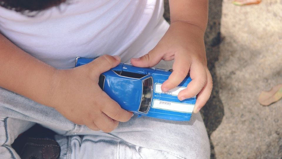 Bebé muere tras recibir una descarga eléctrica, su mamá se quedó dormida