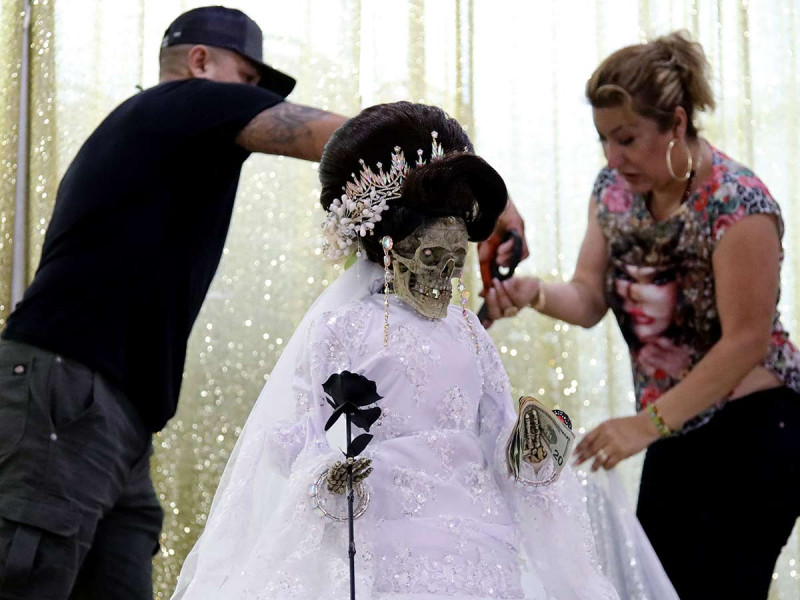 La Santa Muerte ‘triunfa’ entre latinos de EU