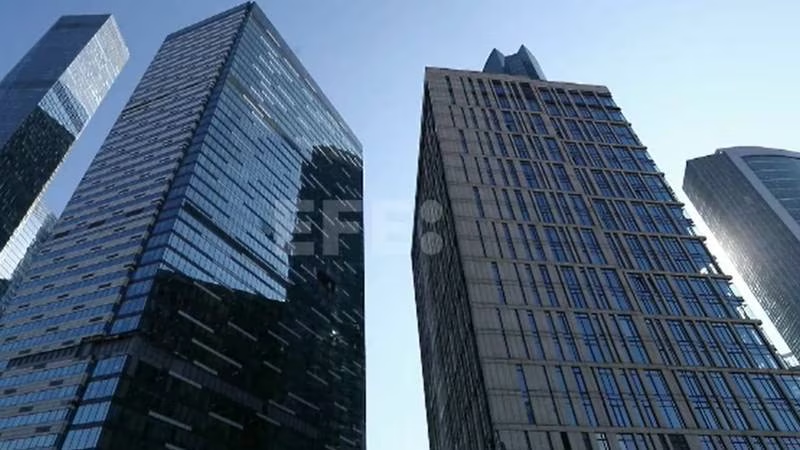 Dron impacta contra rascacielos de Moscú; Rusia culpa a Ucrania del ataque