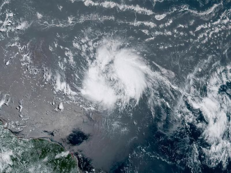 Tamaulipas y Texas, en alerta por tormenta tropical Harold: Esta es su trayectoria en VIVO