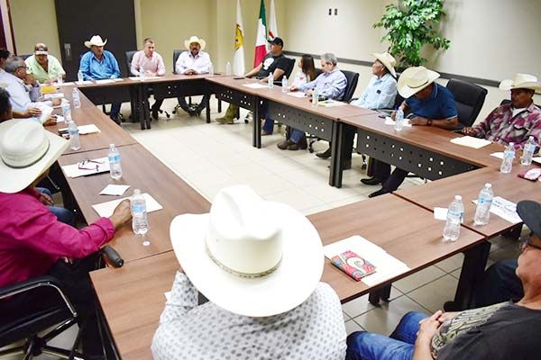 PRESIDE HUGO LOZANO JUNTA DE DESARROLLO