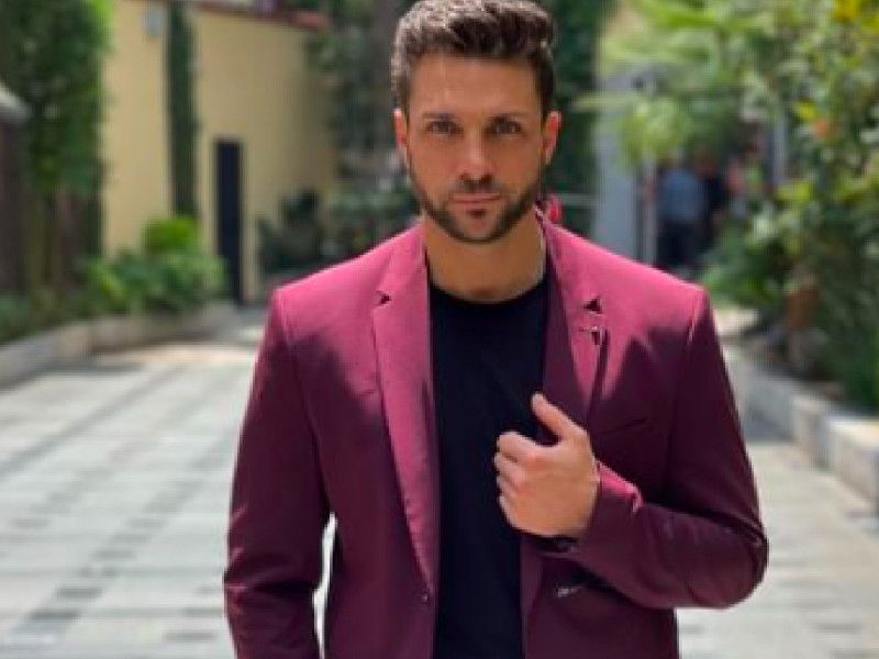 Nicola Porcella afirma que no es pansexual; era una broma, dice
