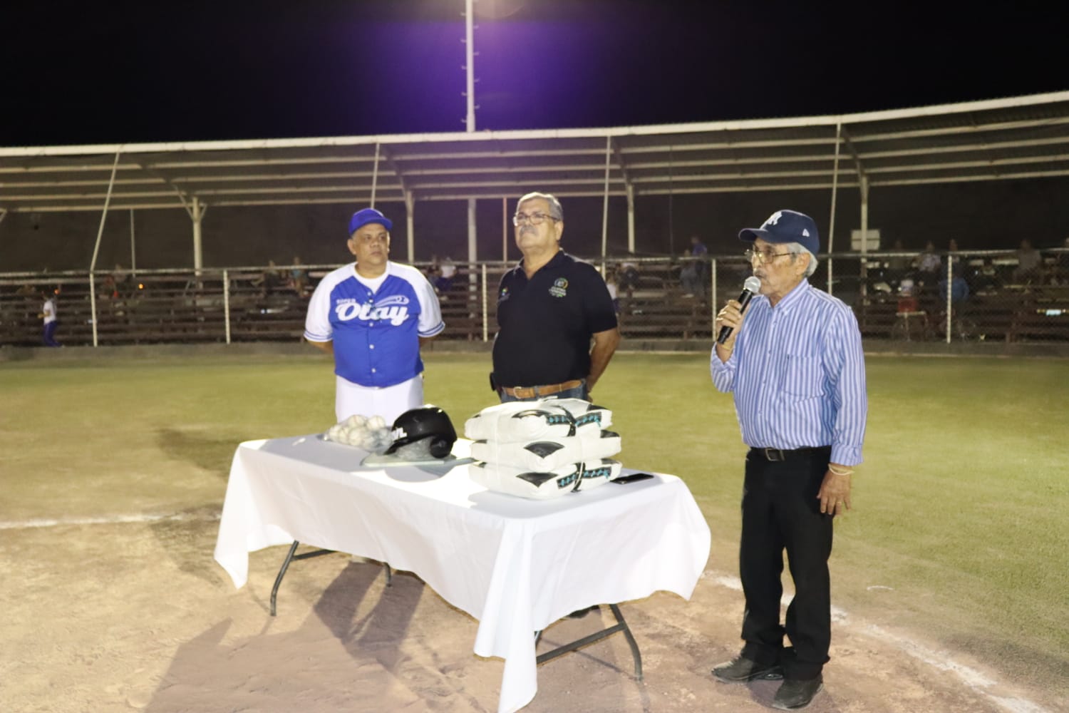 Arranca Liga de Softbol de Cuatro Ciénegas