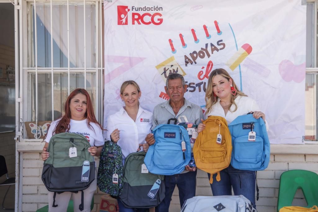 Lleva DIF Ramos apoyos a estudiantes en ejidos