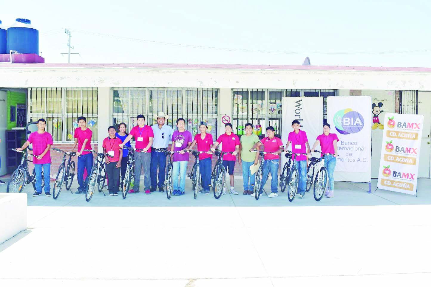 Apoya Alcalde a alumnos del CAM