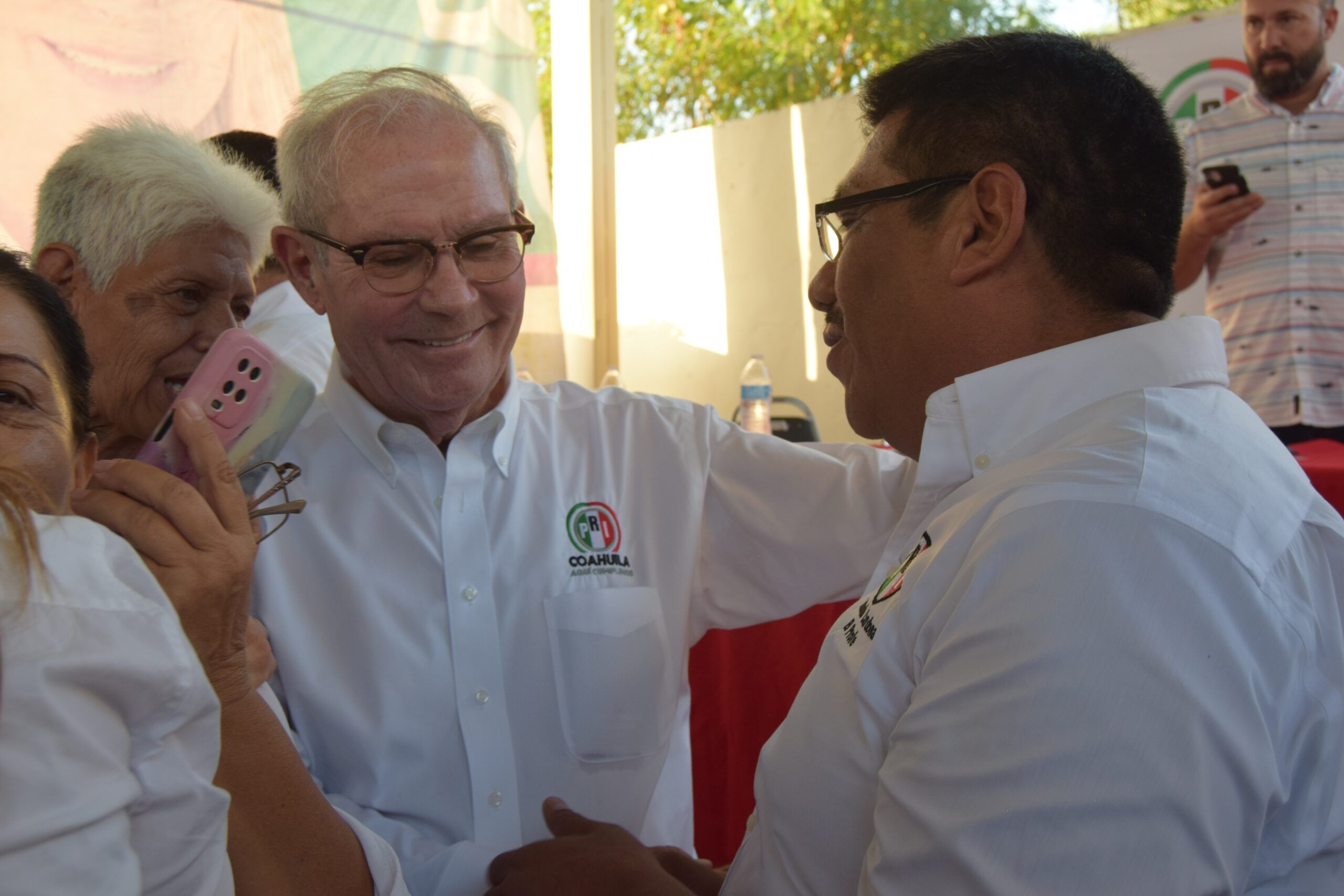 Dialoga Carlos Robles con El Profe Cardona