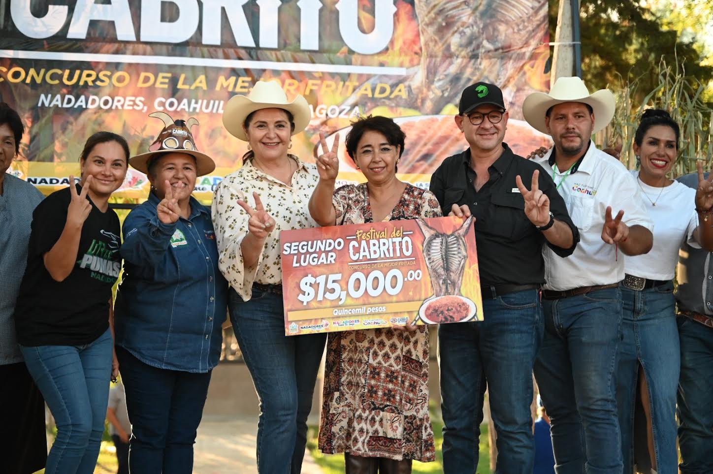 Fortalece a Nadadores el concurso de fritada  