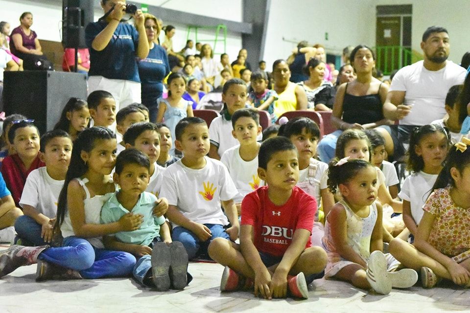 PRIMERA GENERACIÓN DE NIÑOS LLEGA A PRIMERO DE PRIMARIA