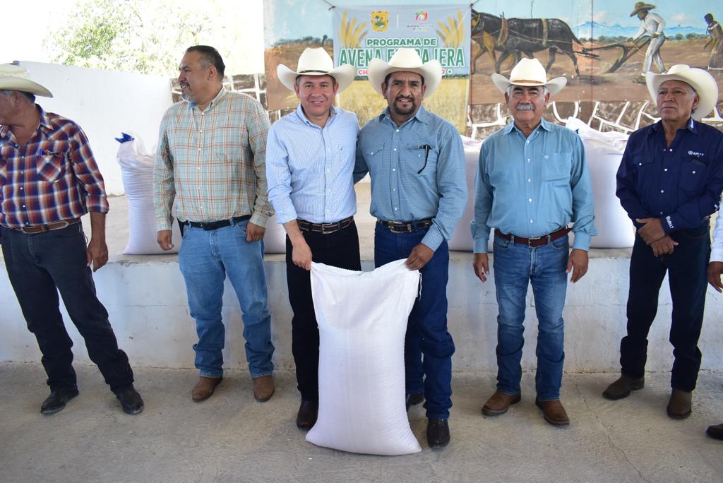 Reciben ejidatarios semilla subsidiada