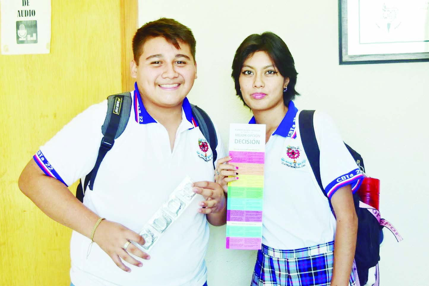 Llevan charlas de salud a jóvenes cieneguenses