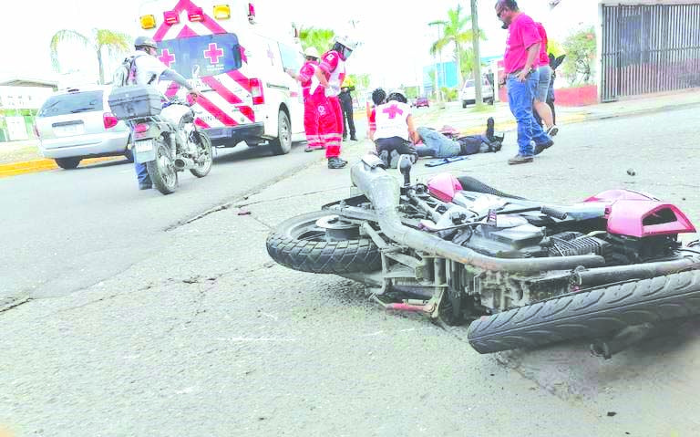 Instruye Dávila a operativo para regular a motociclistas