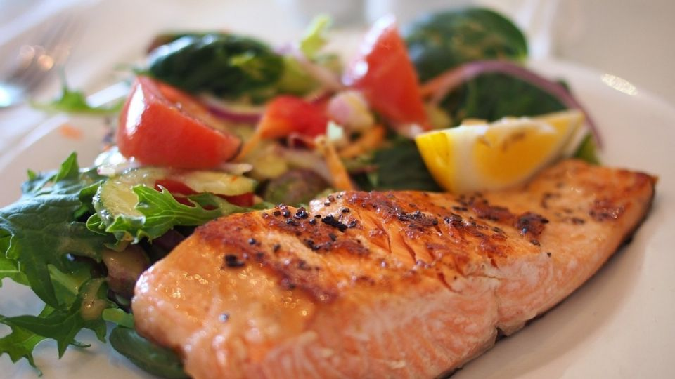 ¿Cómo prevenir la diabetes? Aprende el orden en que debes comer tus alimentos para evitar picos de glucosa