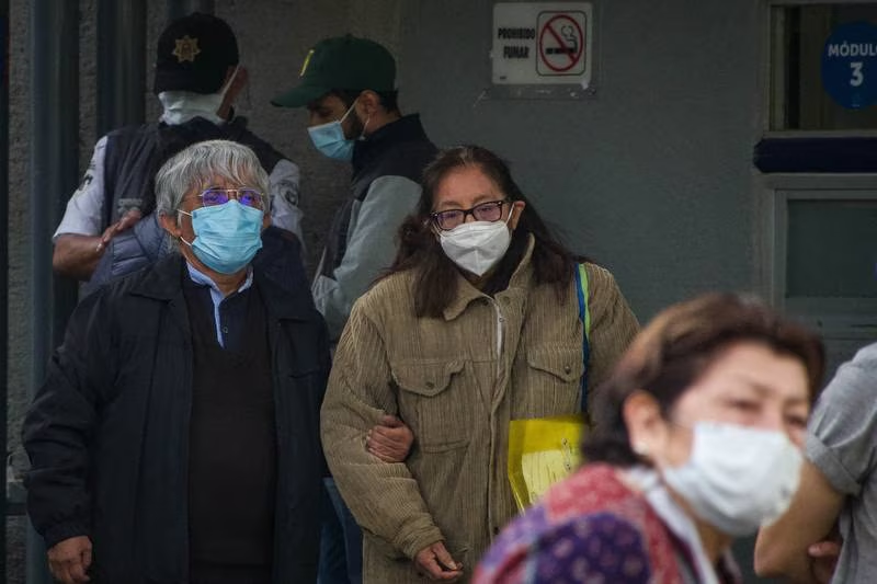 ¿Regresa el COVID? OMS alerta por ‘repunte’ de contagios en agosto; así van los casos en México