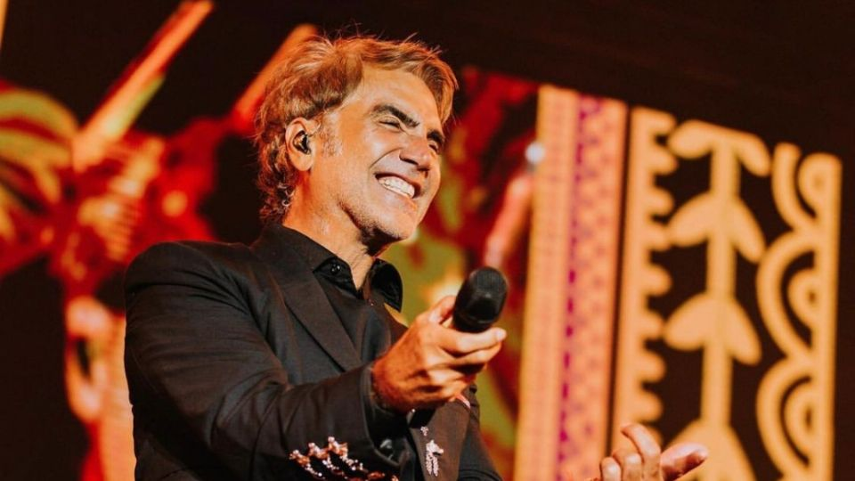 «¿Van a cantar o no?»: Alejandro Fernández estalla contra su público en pleno concierto