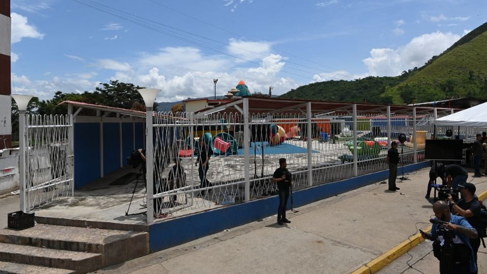 Así es la lujosa cárcel con restaurantes y un zoológico en la que habitaban 200 personas