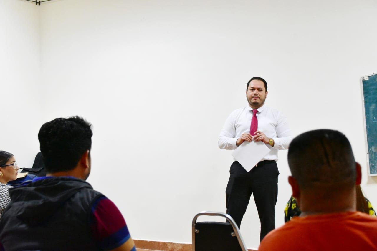 Presentan a comerciantes de 4C opciones crediticias