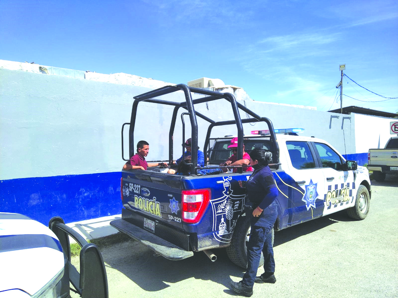 Barren con 5 adictos en operativo policial