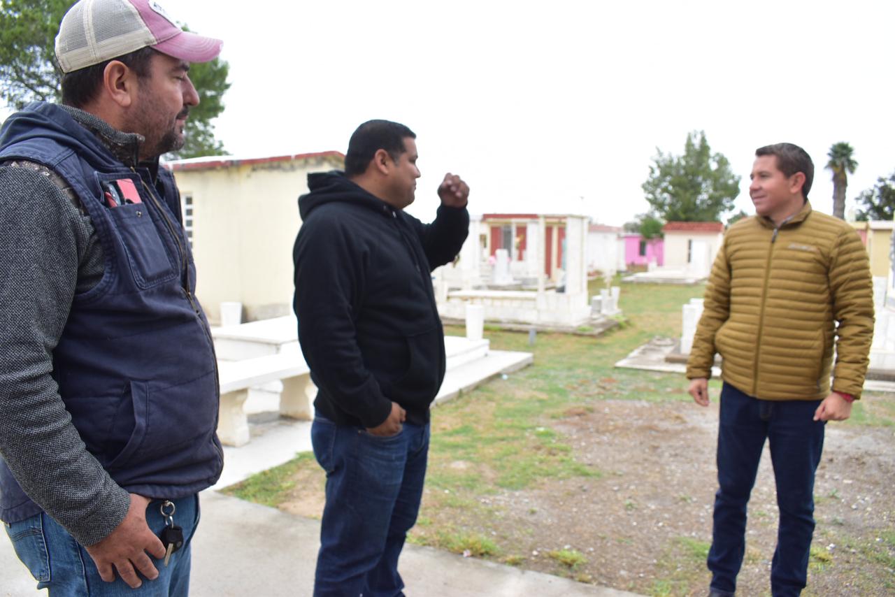 SUPERVISA HUGO LOZANO PANTEÓN  MUNICIPAL