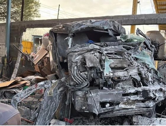 MATA TRAILERO A 4 EN VIA A COLOMBIA