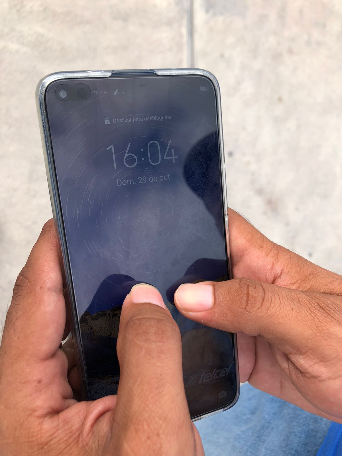 Hacen “broma” celulares y llegan tarde al trabajo