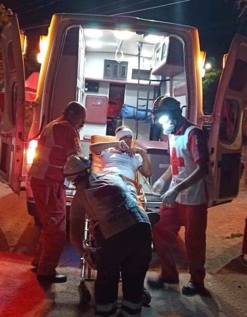 Cae hombre de 4 metros de altura