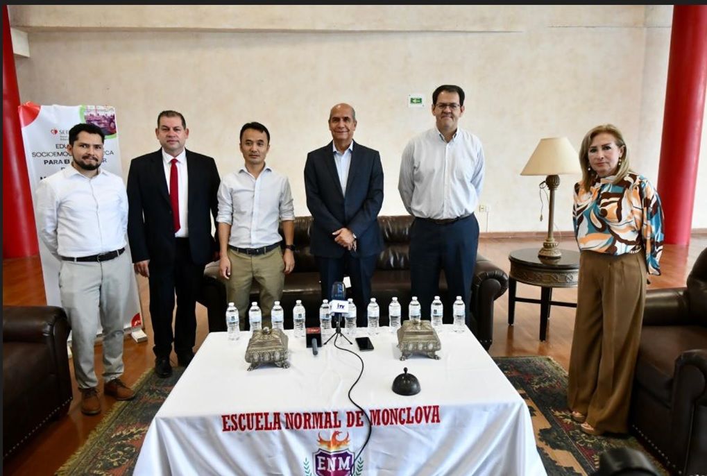 Celebra su quinto aniversario Escuela Normal de Monclova