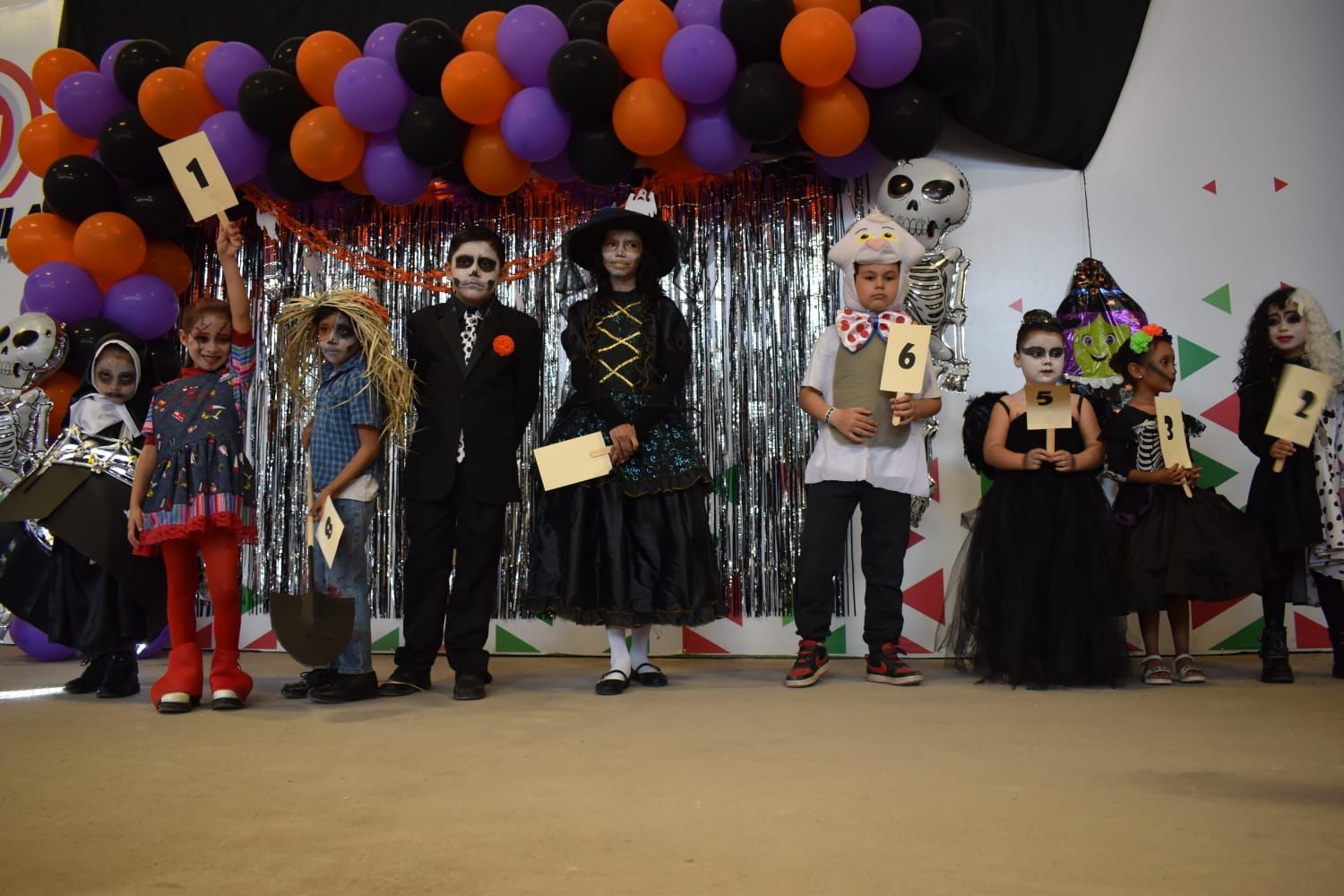 Celebra PRI Monclova concurso de disfraces