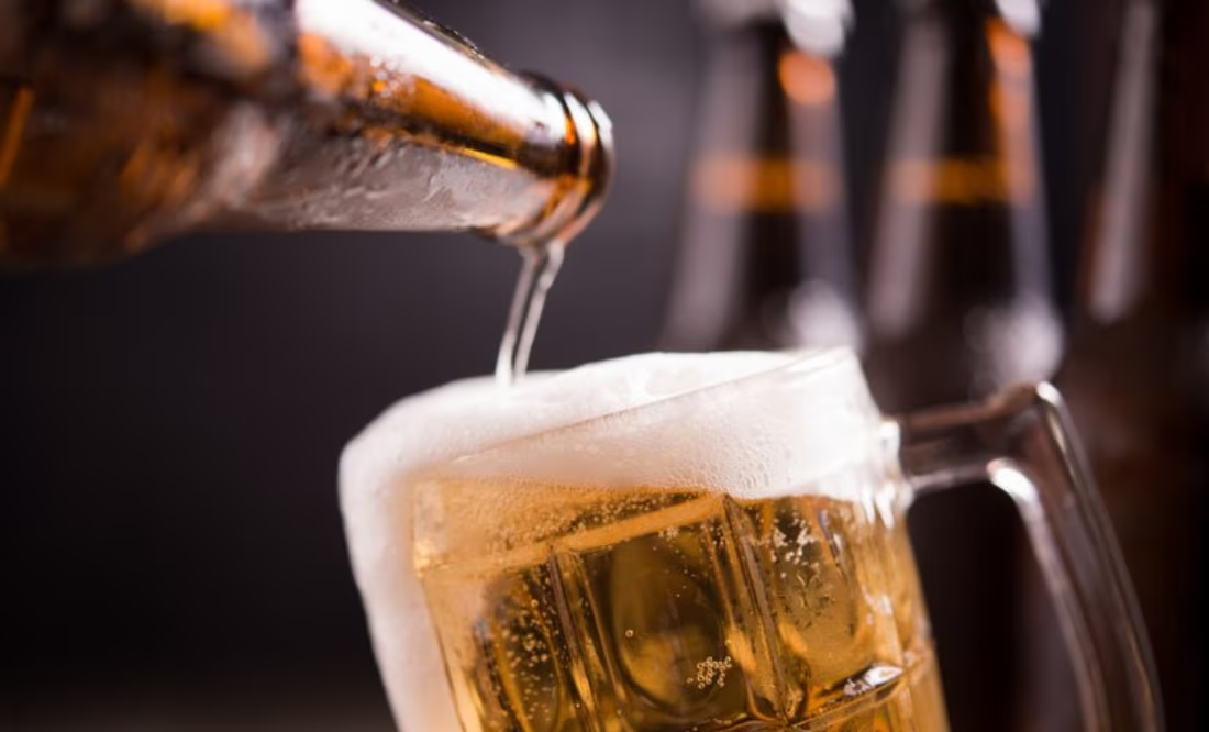 ¿Cuáles son los efectos en los riñones al tomar cerveza en exceso?