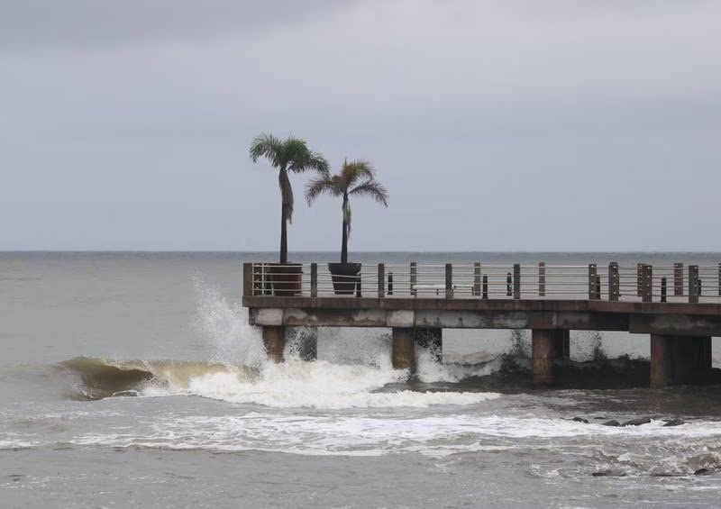 Huracán ‘Lidia’ ya es categoría 3: Prevén lluvias en 10 estados