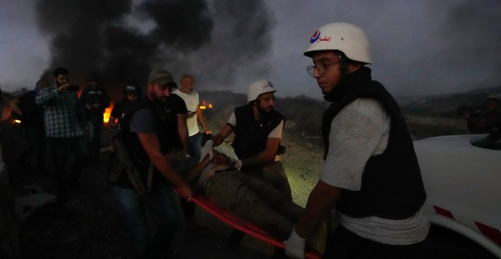Periodista de la agencia Reuters muere durante bombardeo de Israel en la frontera con Líbano