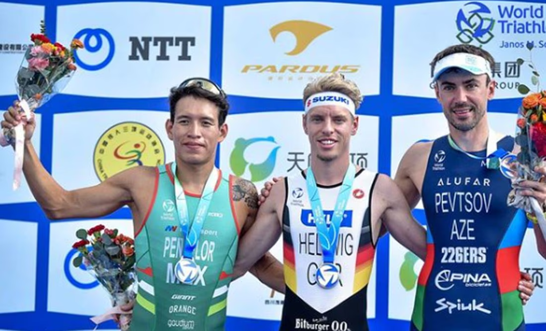 El mexicano Aram Peñaflor conquista la medalla de plata en la Copa Mundial de Triatlón