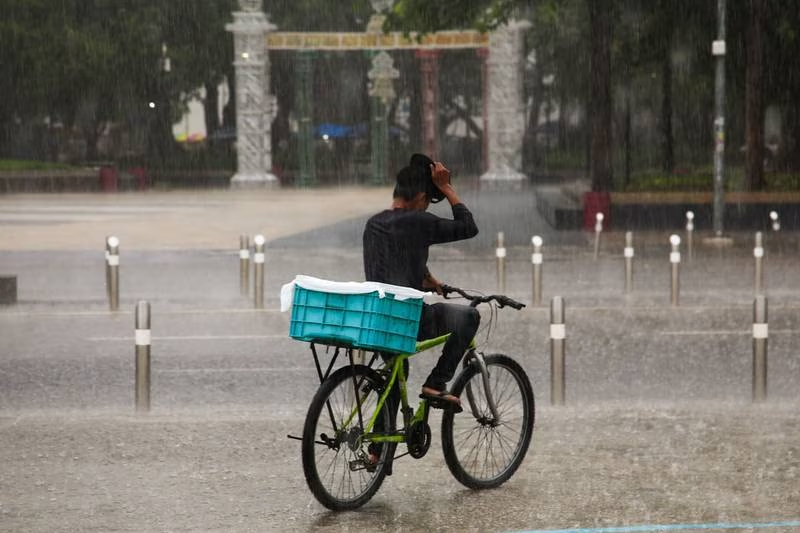 Nuevo ciclón se forma en costas de Michoacán: ¿En qué estados habrá lluvias?