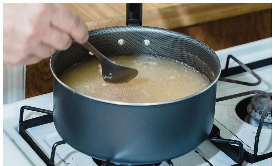 Qué cura el caldo de hueso que es barato de preparar
