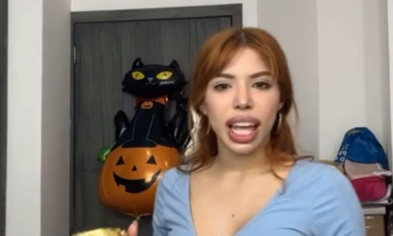 Yeri Mua anuncia que acudirá a la Universidad hasta que se le acaben los outfits y la tunden en redes