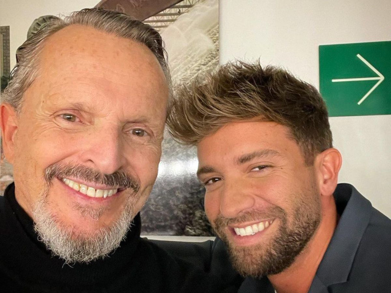 Aseguran que Miguel Bosé y Pablo Alborán tienen un romance
