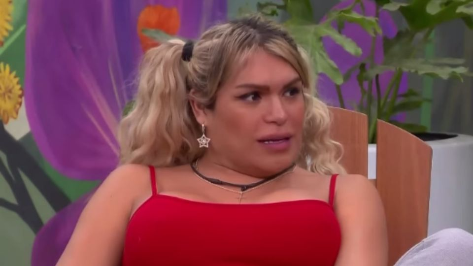 VIDEO: Wendy Guevara hace el peor «oso» y se equivoca al promocionar marca, como Pedrito Sola con la mayonesa