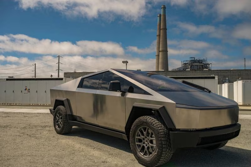 ‘A prueba de todo’: Así es la poderosa Cybetruck de Tesla (FOTOS)