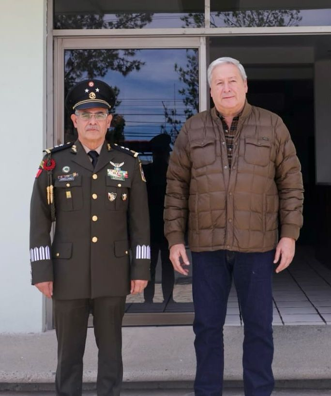 Refrendan trabajo unido Alcalde y general de Sexta Zona Militar